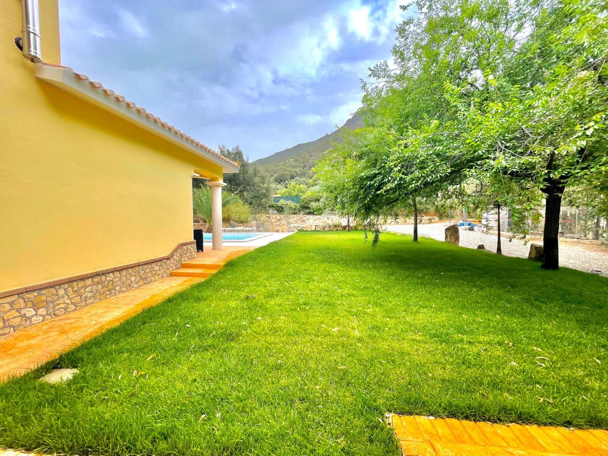 Villa With Pool Cardedu Exterior photo