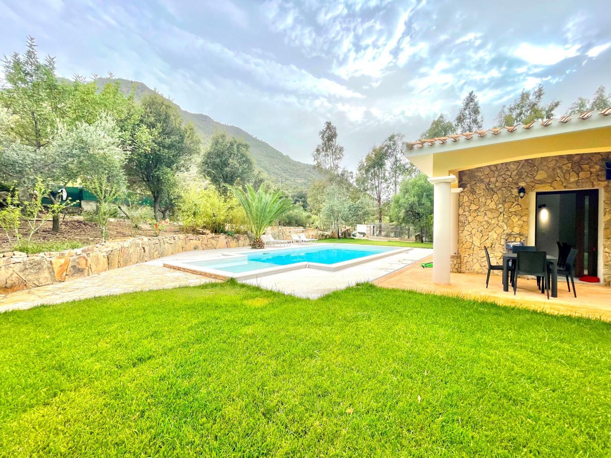 Villa With Pool Cardedu Exterior photo