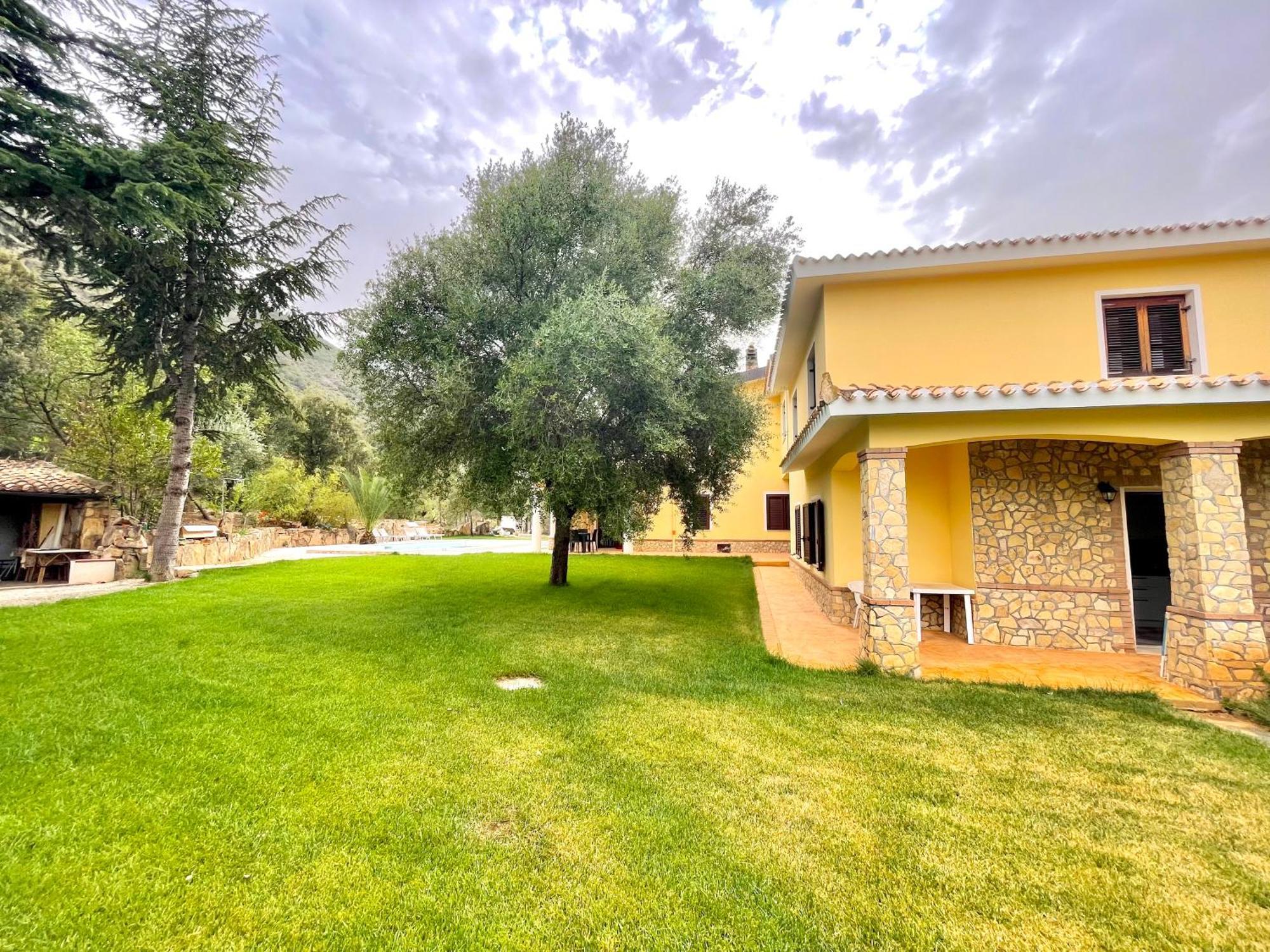 Villa With Pool Cardedu Exterior photo